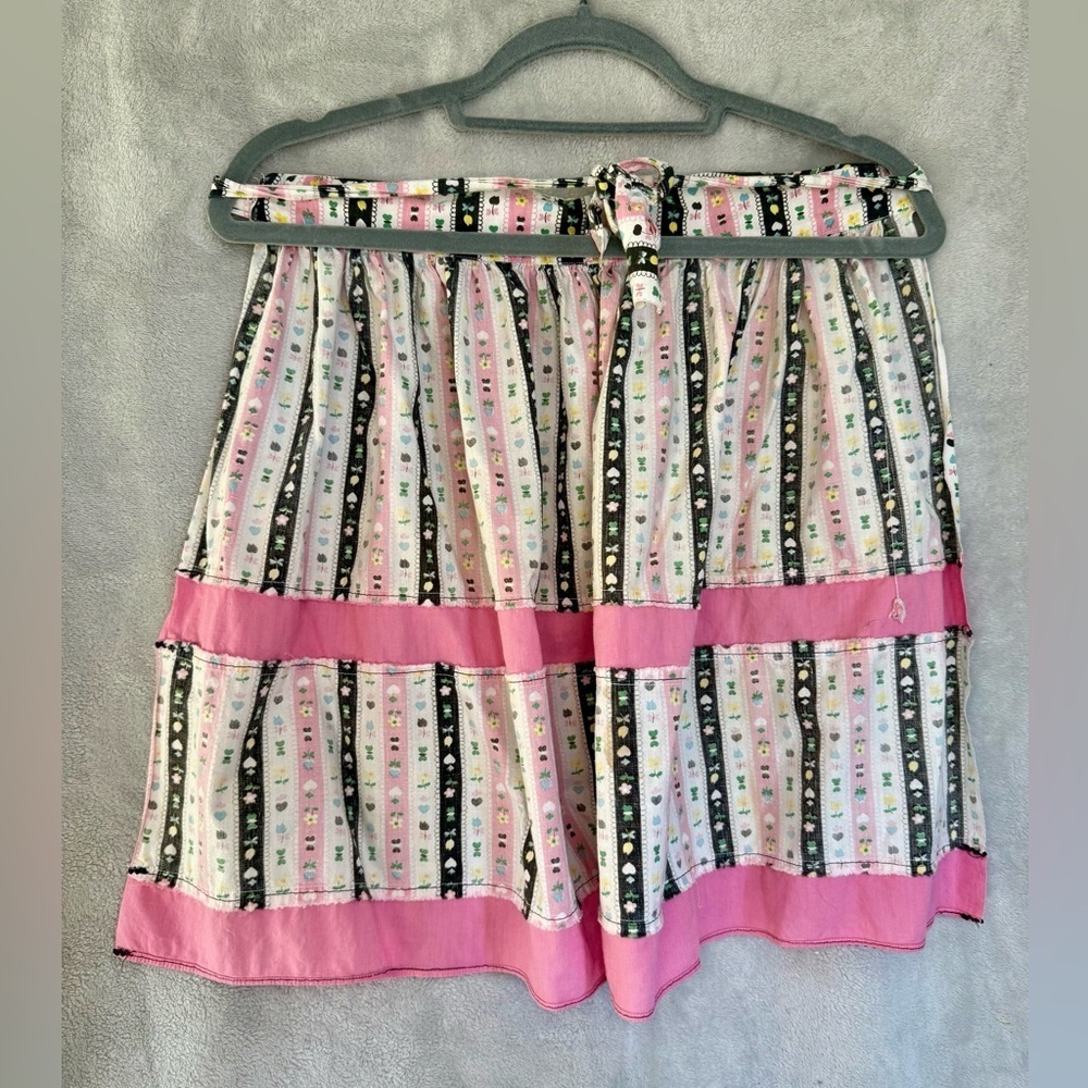 Vintage Pink and Black Apron - Picture 3 of 3